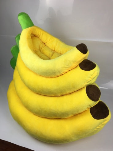 Banana-Shaped Pet Bed - Cozy Curved Comfort | EcoUrbanPaws