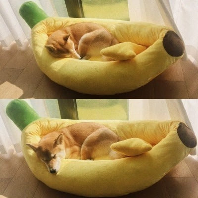 Banana-Shaped Pet Bed - Cozy Curved Comfort | EcoUrbanPaws